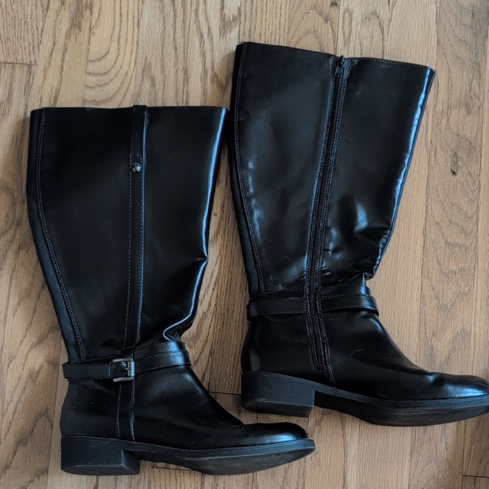 Black Leather Knee-High Boots